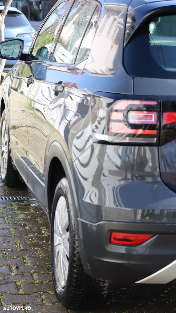Volkswagen T-Cross 1.6 TDI Base - 2