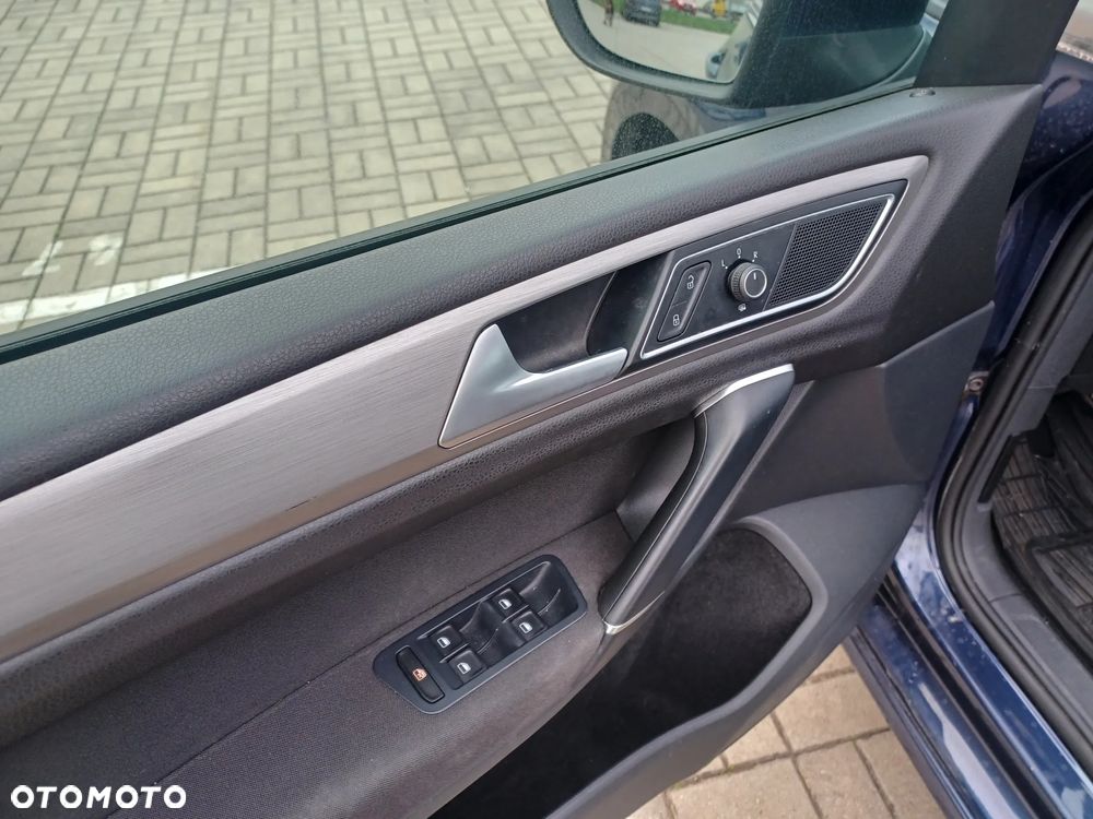 Volkswagen Golf Sportsvan VII SV 2.0 TDI BMT Highline - 15
