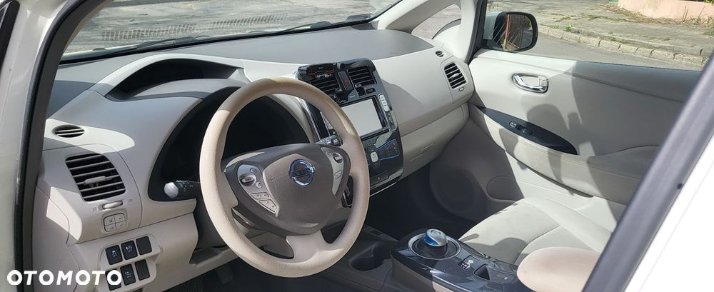 Nissan Leaf Standard - 14