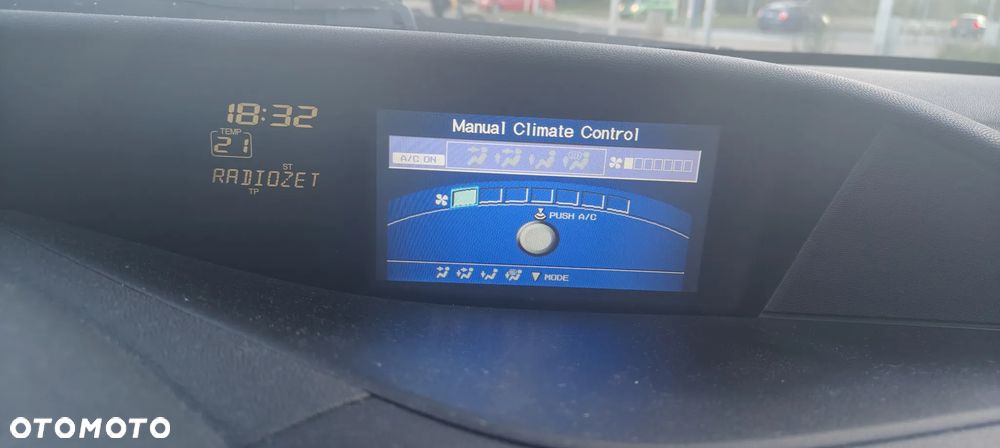 Honda Civic 1.8 Executive NAVI - 12