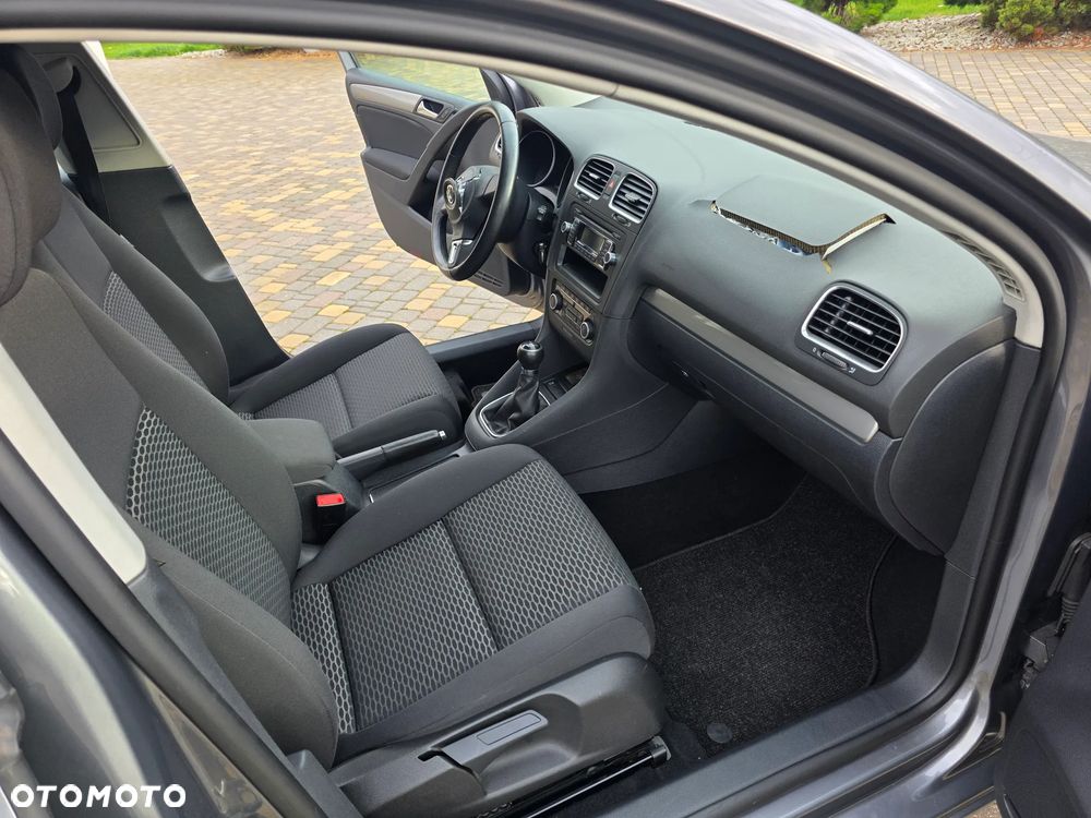Volkswagen Golf - 12