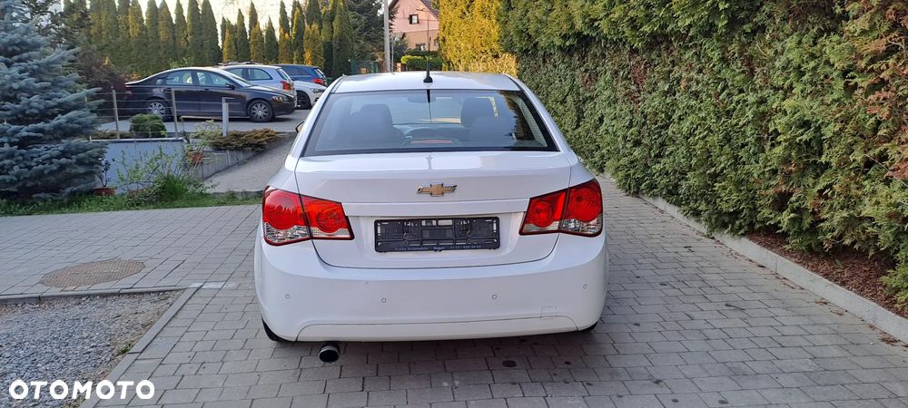 Chevrolet Cruze 1.8 LTZ - 12