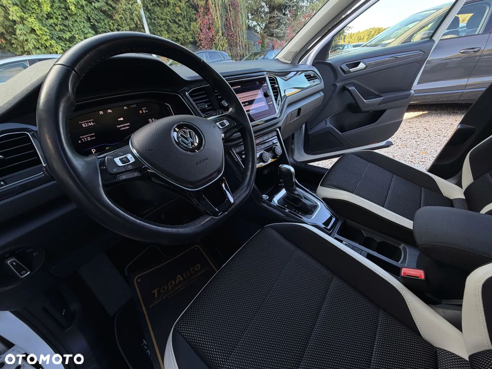 Volkswagen T-Roc - 19