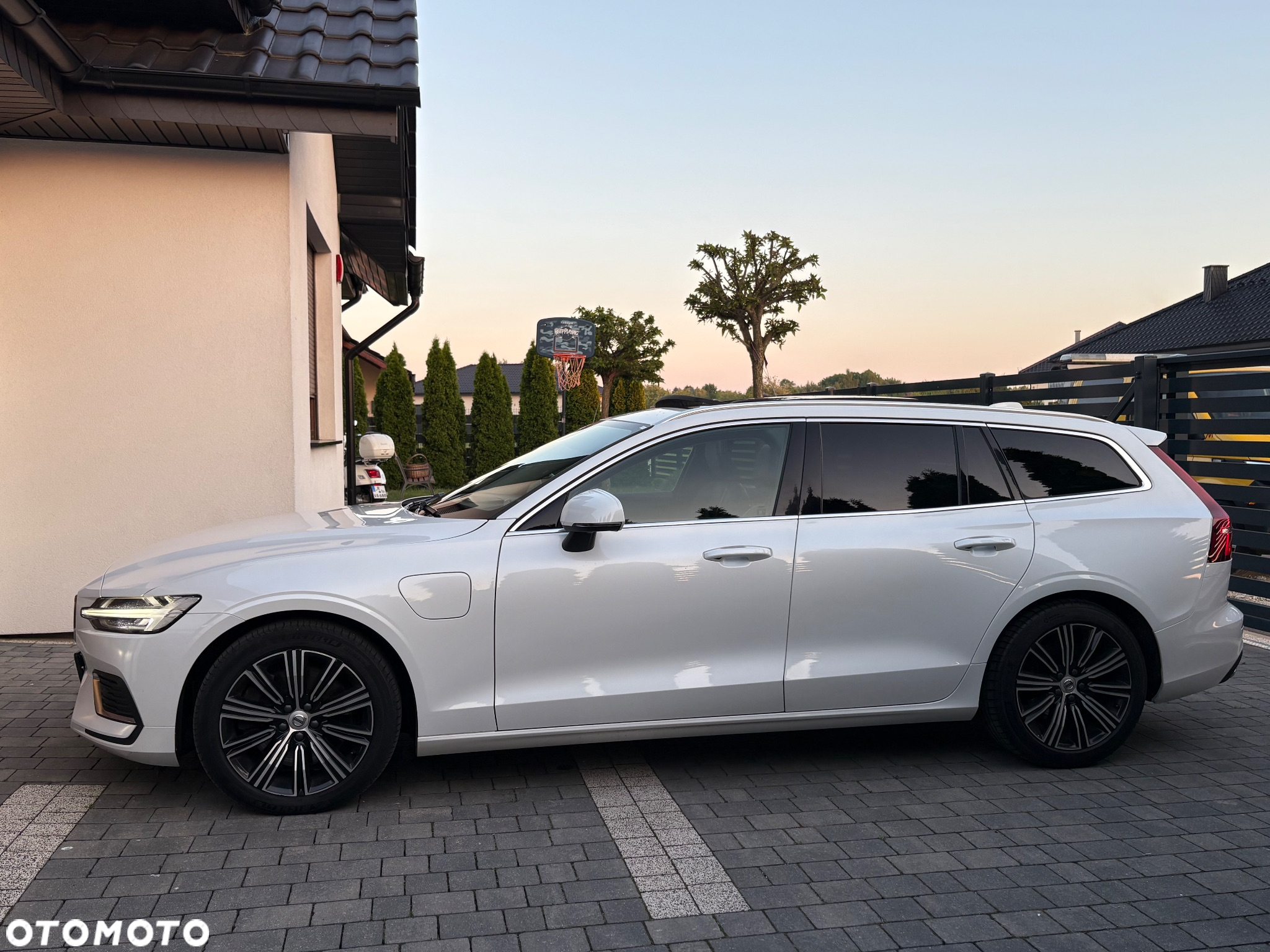 Volvo V60 T6 AWD Recharge Geartronic Inscription - 5