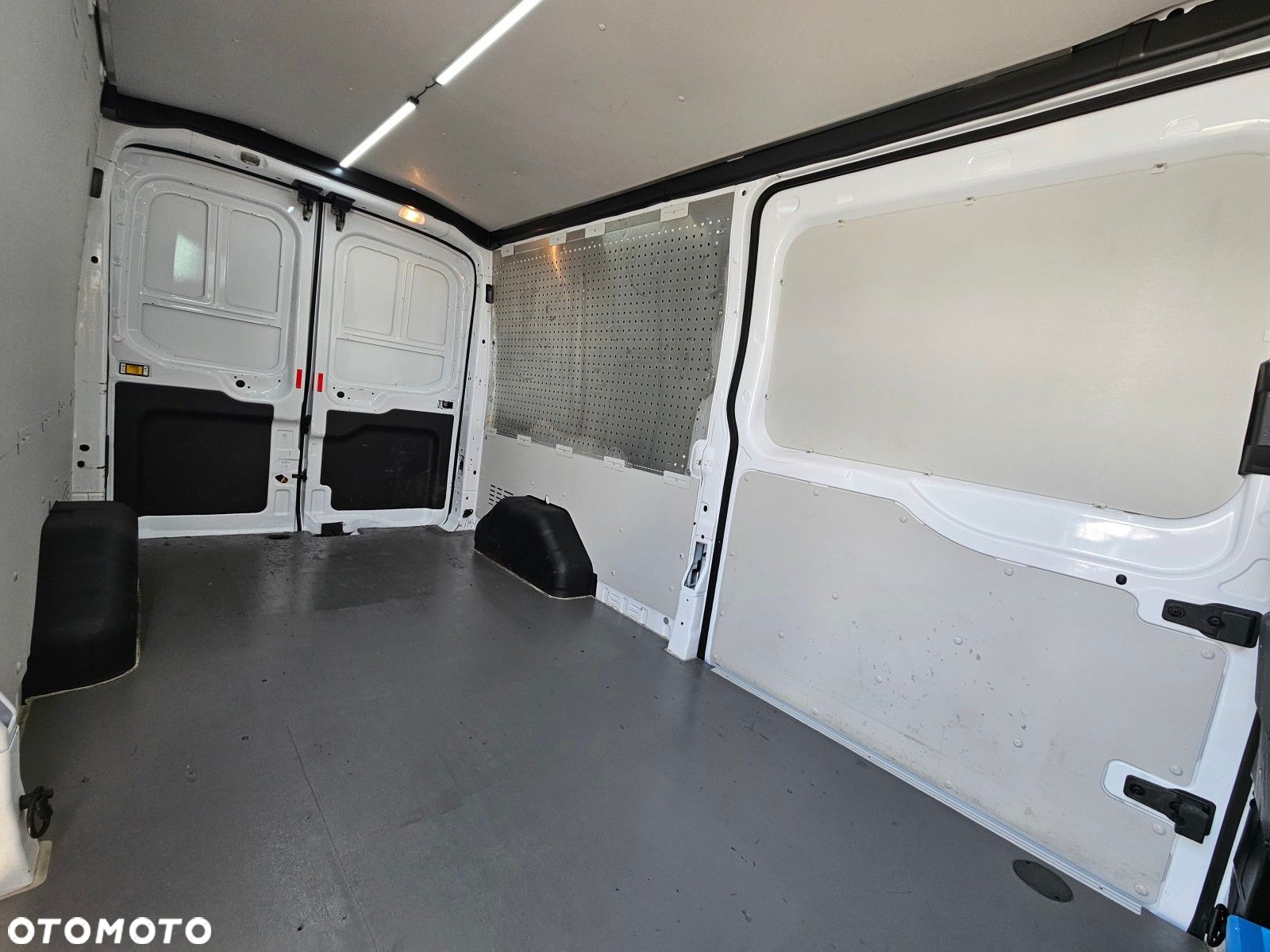 Ford Transit L3H2 *54999zł NETTO* 2.0TdCi/170KM - 19