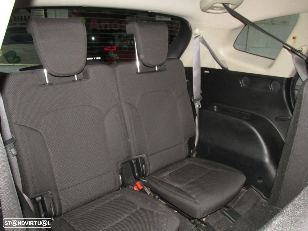 Kia Carens 1.7 CRDi ISG TX - 15