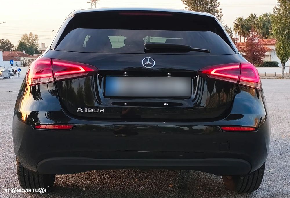 Mercedes-Benz A 180 d Progressive - 11