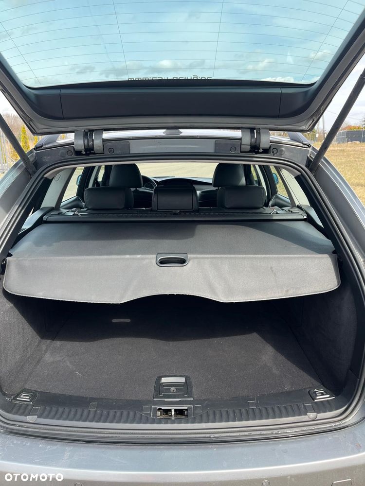 BMW Seria 5 525d - 4