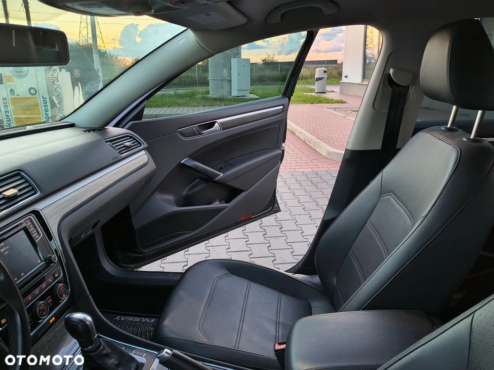 Volkswagen Passat - 15