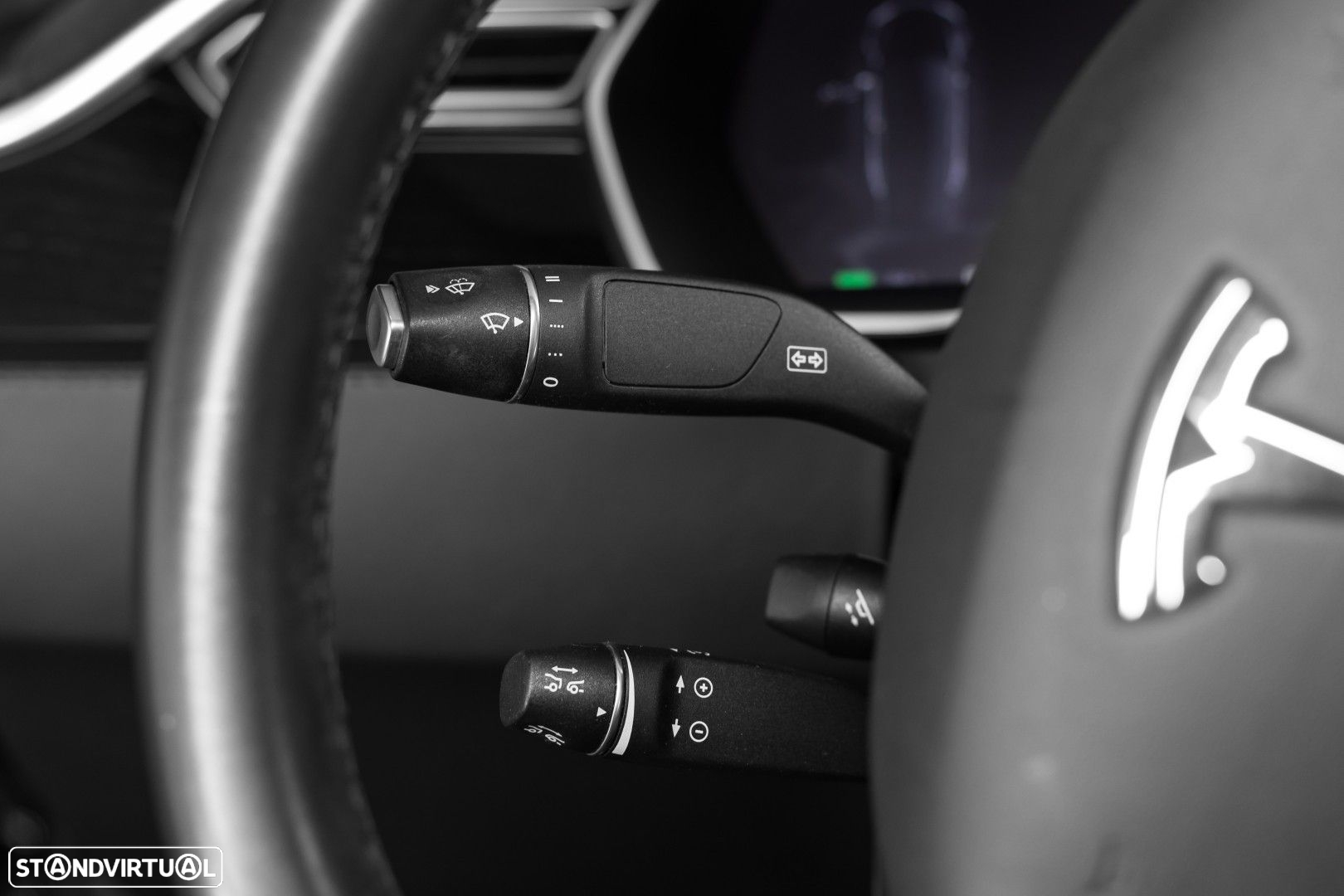 Tesla Model S 75 - 34