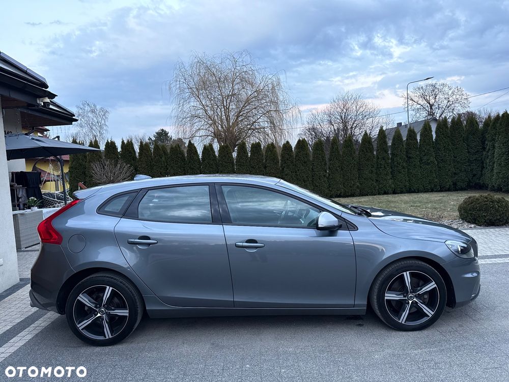 Volvo V40 D3 Geartronic RDesign - 10
