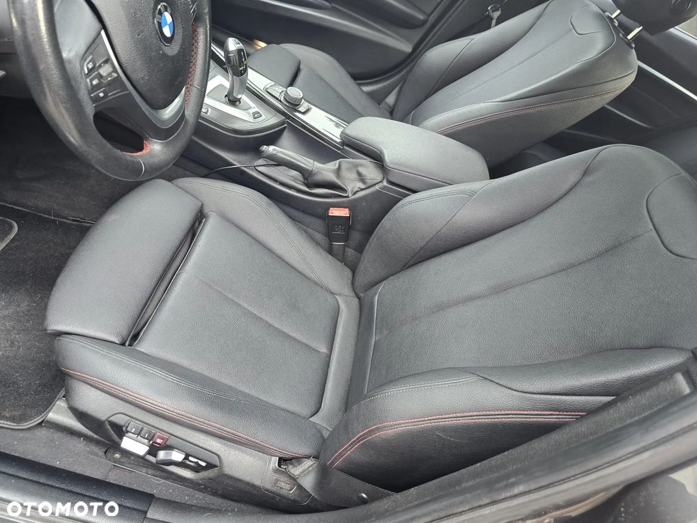 BMW Seria 3 330e iPerformance Sport Line - 8