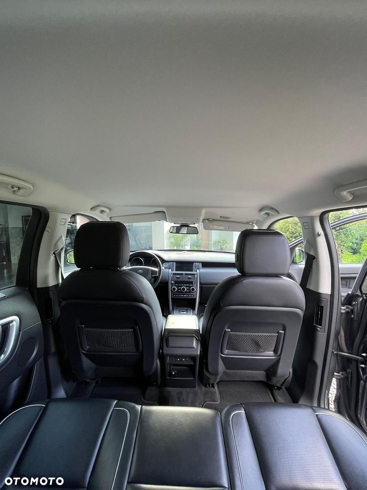 Land Rover Discovery Sport 2.0 D180 R-Dynamic HSE - 27