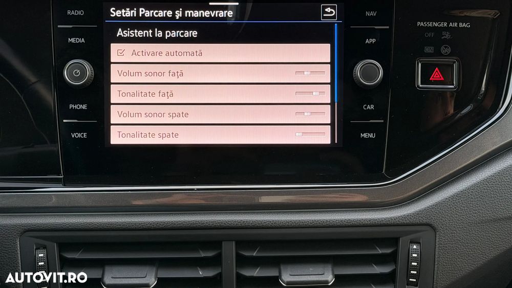 Volkswagen Polo 1.0 TSI DSG Style - 23