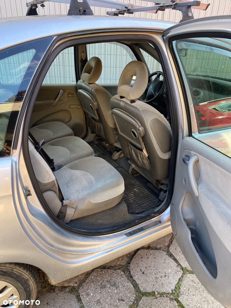 Citroën Xsara Picasso 1.6 HDI Exclusive - 2