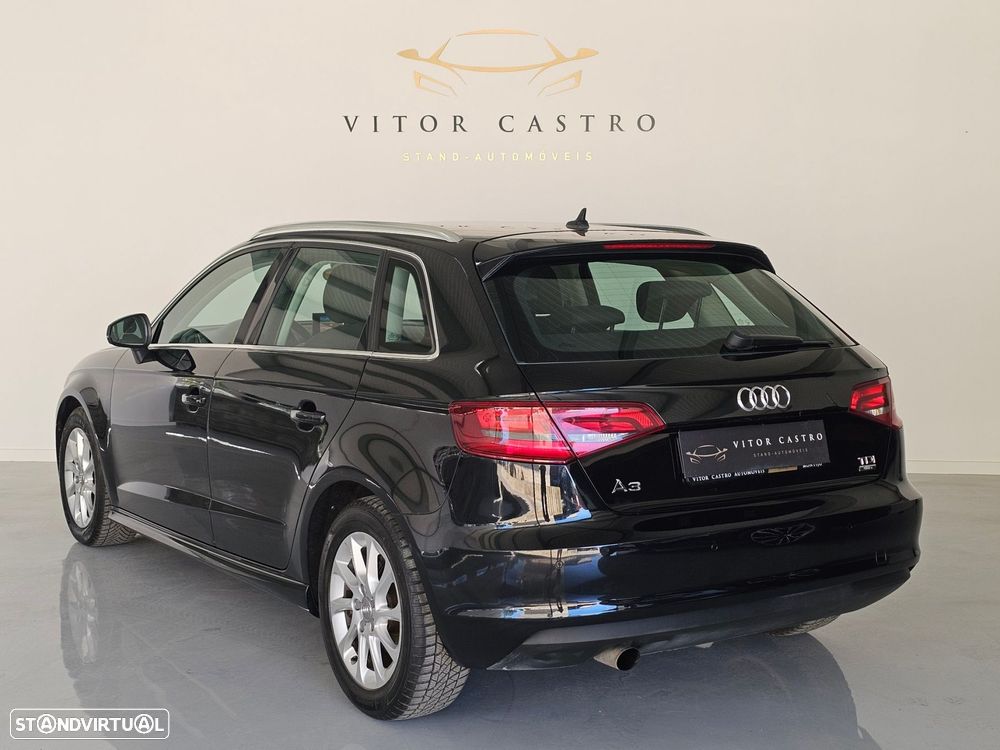 Audi A3 Sportback 1.6 TDI Attraction Ultra - 7