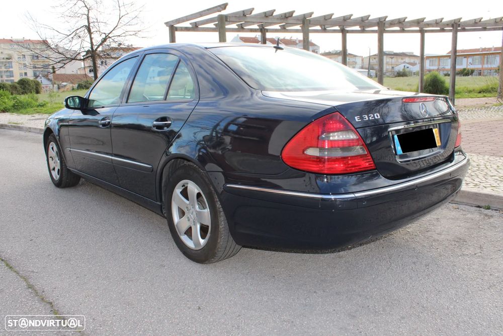 Mercedes-Benz E 320 CDI Elegance - 4