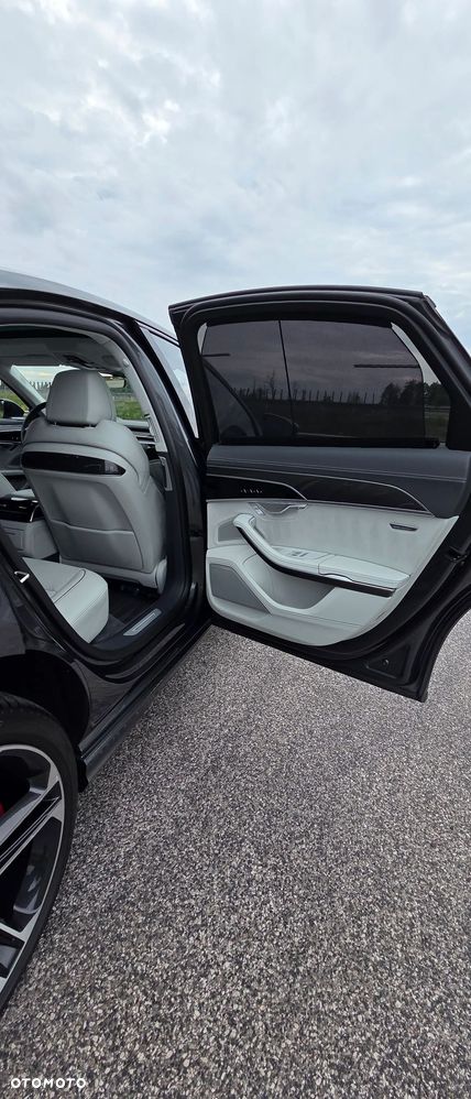 Audi S8 - 21