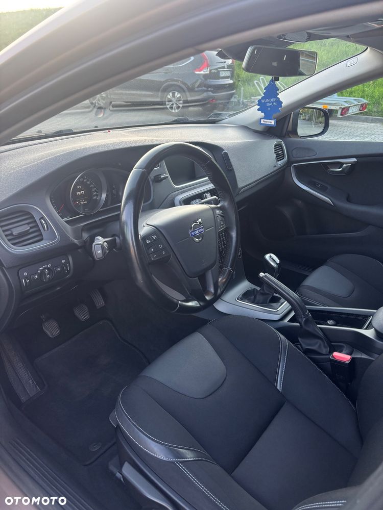 Volvo V40 T4 Momentum - 7