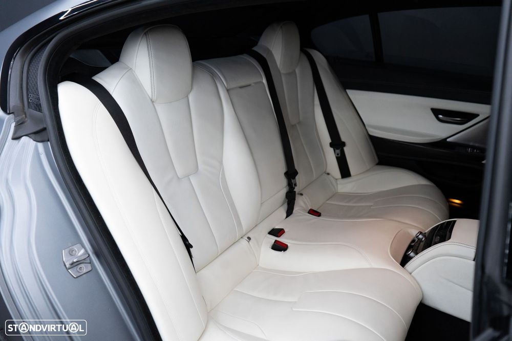 BMW M6 Standard - 8