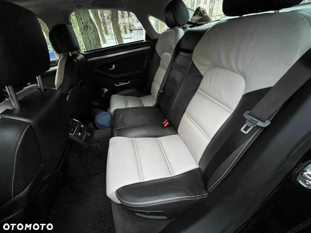 Audi A8 - 12
