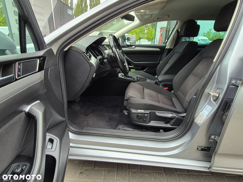 Volkswagen Passat 2.0 TDI BMT SCR Comfortline DSG7 - 23