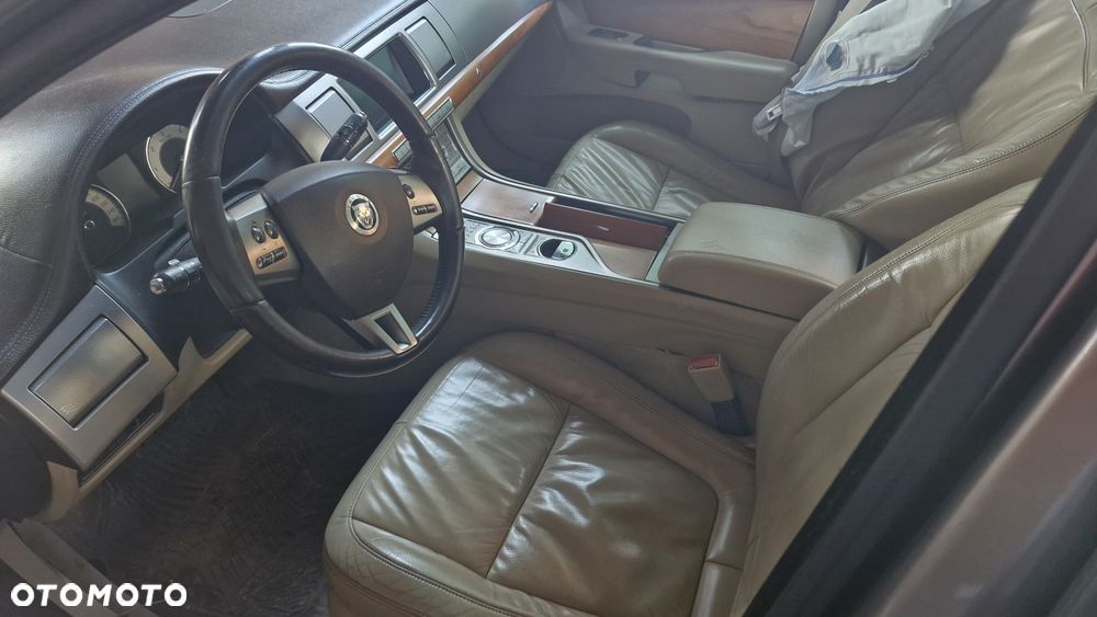 Jaguar XF 3.0 V6 Edition - 1