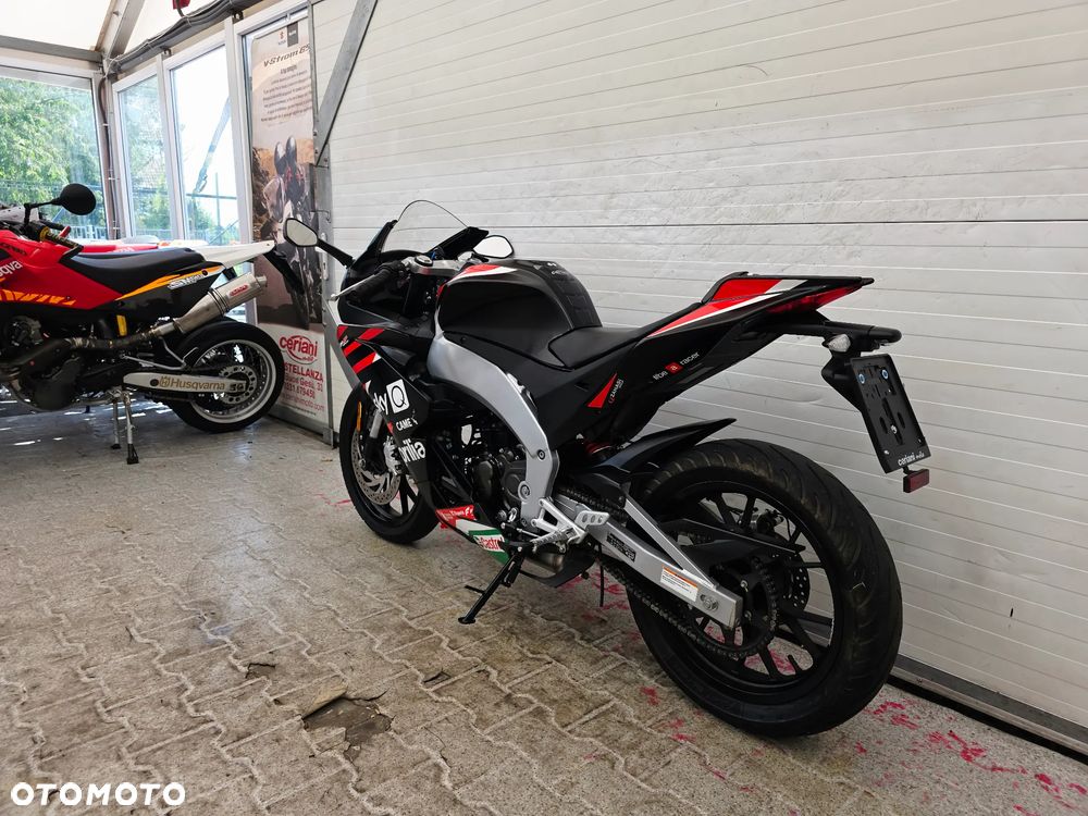 Aprilia SX - 9