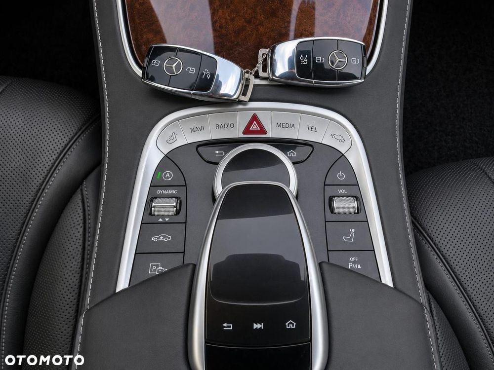 Mercedes-Benz Maybach Klasa S 560 9G-TRONIC - 17