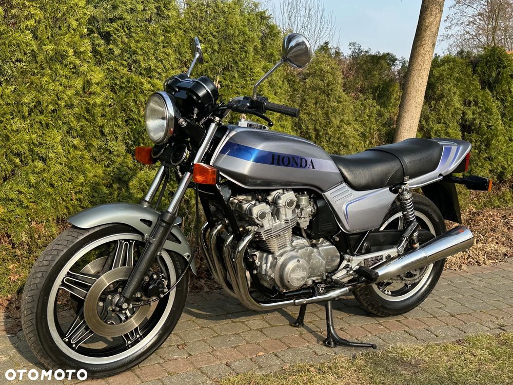 Honda CB - 10