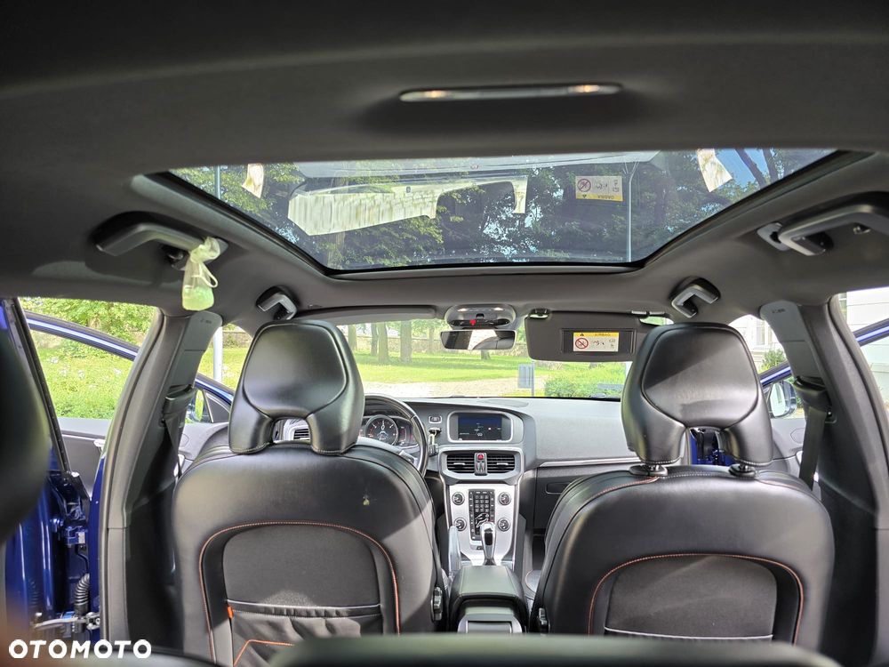 Volvo V40 D4 Ocean Race - 26