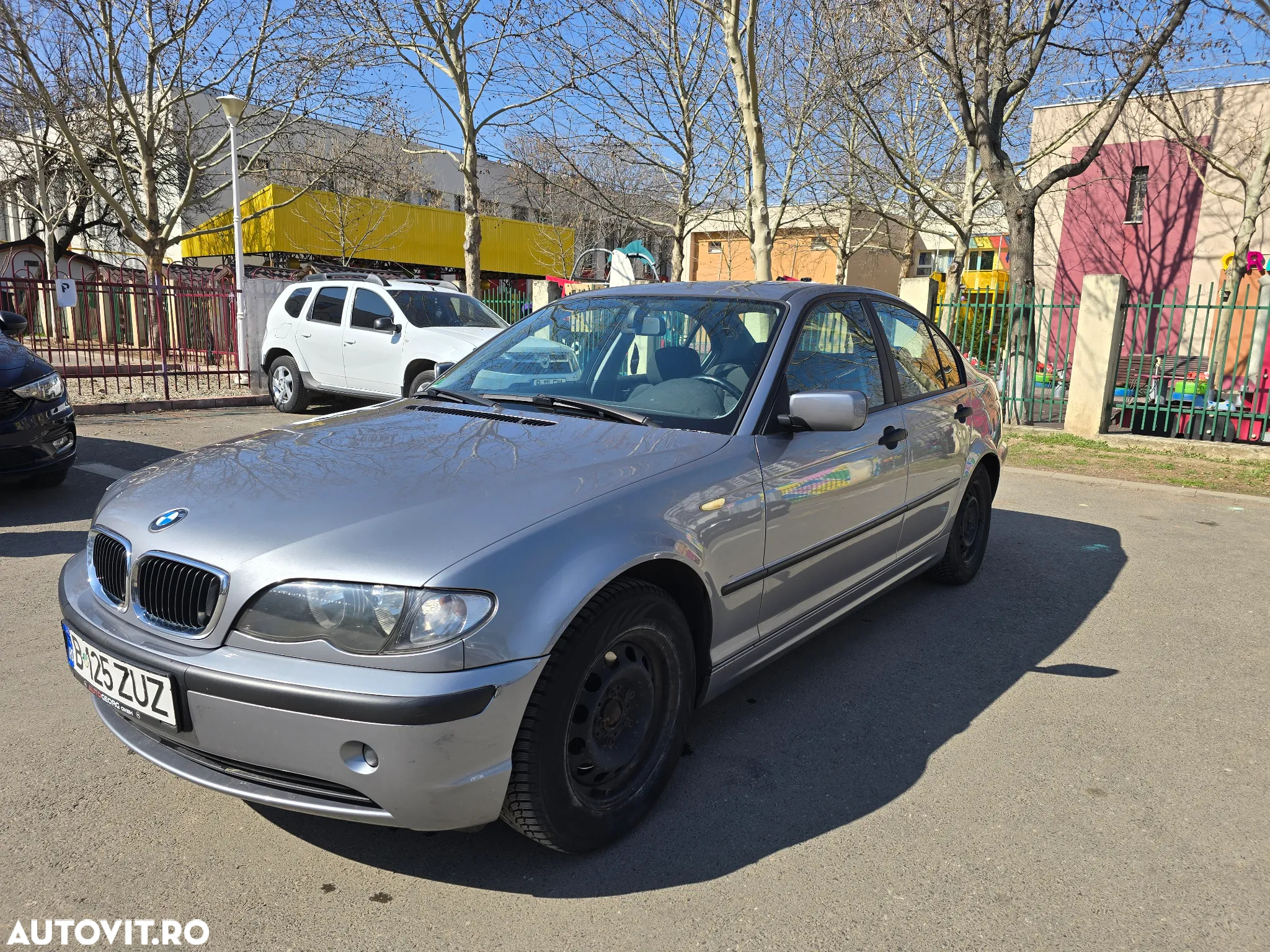 BMW Seria 3 318i - 3