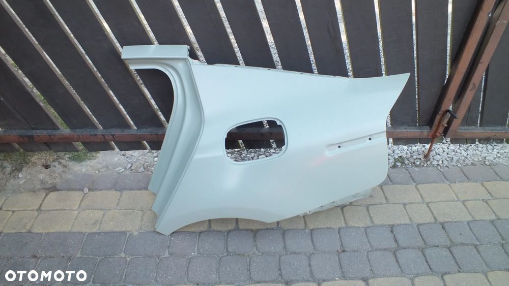 Błotnik tylny lewy poszycie Kia Stinger - 2