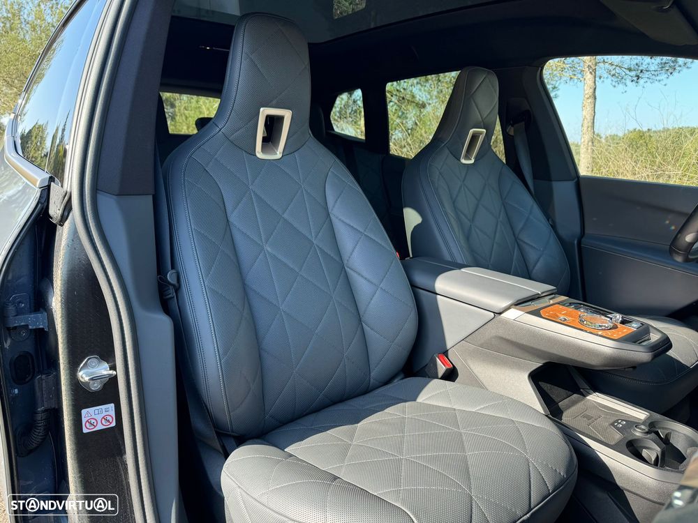 BMW iX xDrive50 - 17