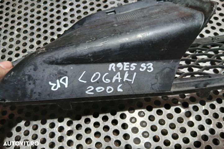 Grila bara fata dreapta 8200301496 8200301496 Dacia Logan 1 [facelift - 3