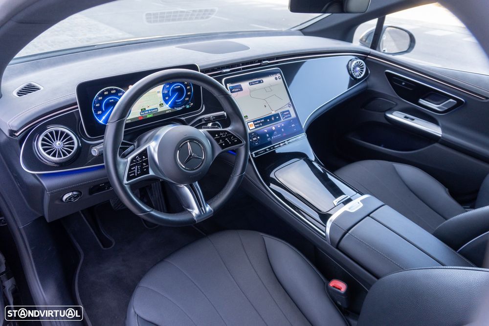 Mercedes-Benz EQE 300 Electric Art - 16