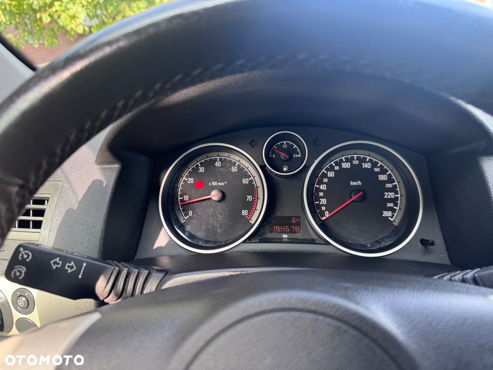 Opel Astra 1.8 Caravan Cosmo - 15