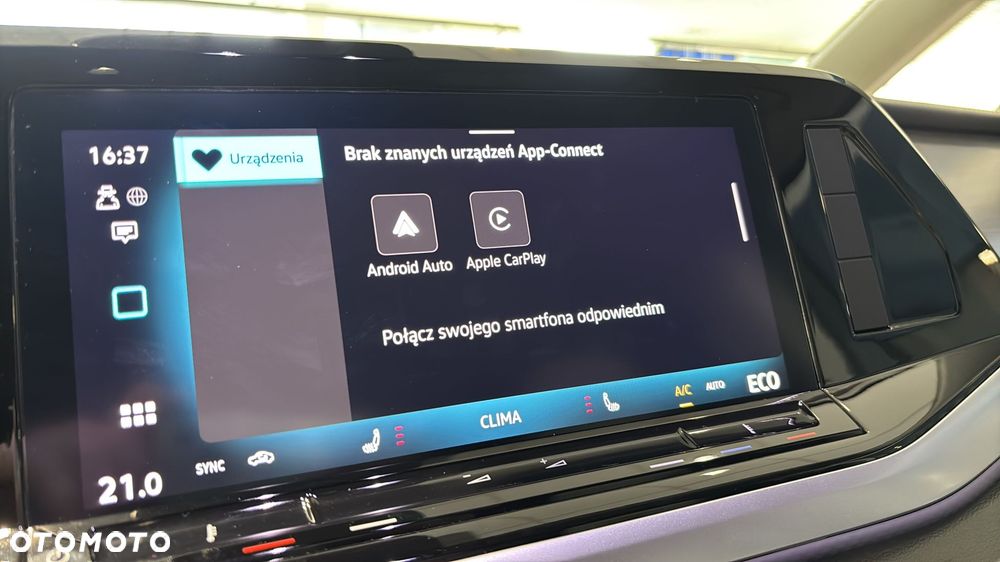 Volkswagen Multivan 1.5 eHybrid PHEV 180kW 4Motion L2 Life DSG - 24