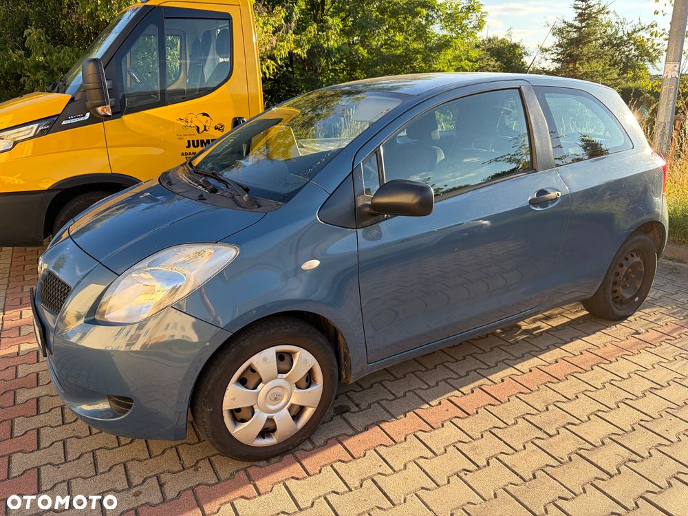 Toyota Yaris - 2