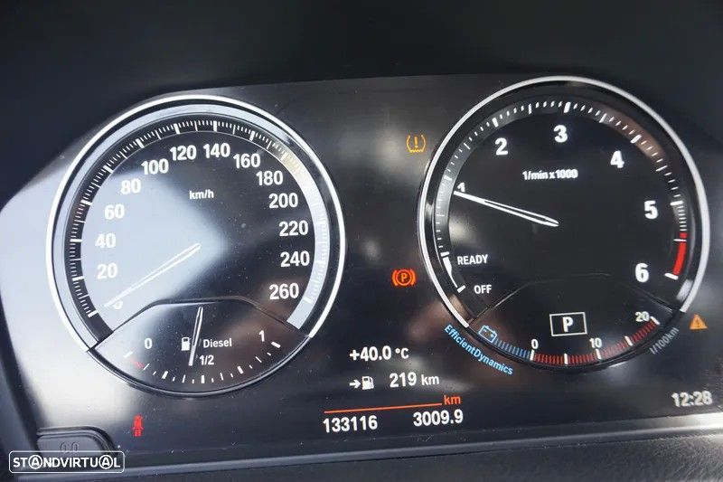 BMW 216 Gran Tourer - 19