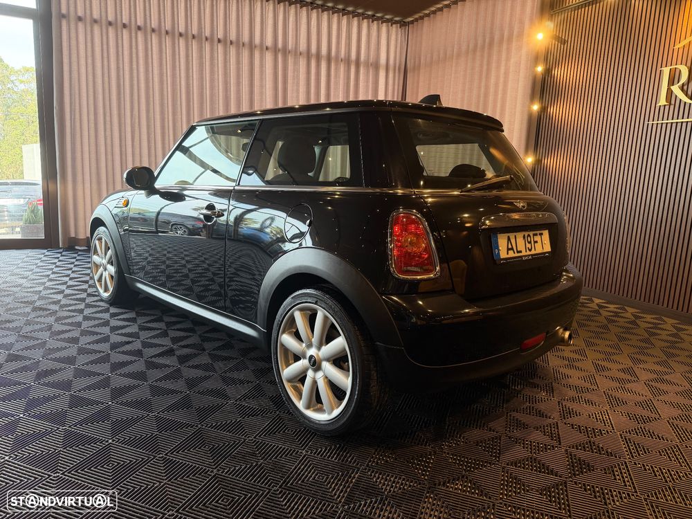MINI 3 Portas Cooper D - 4