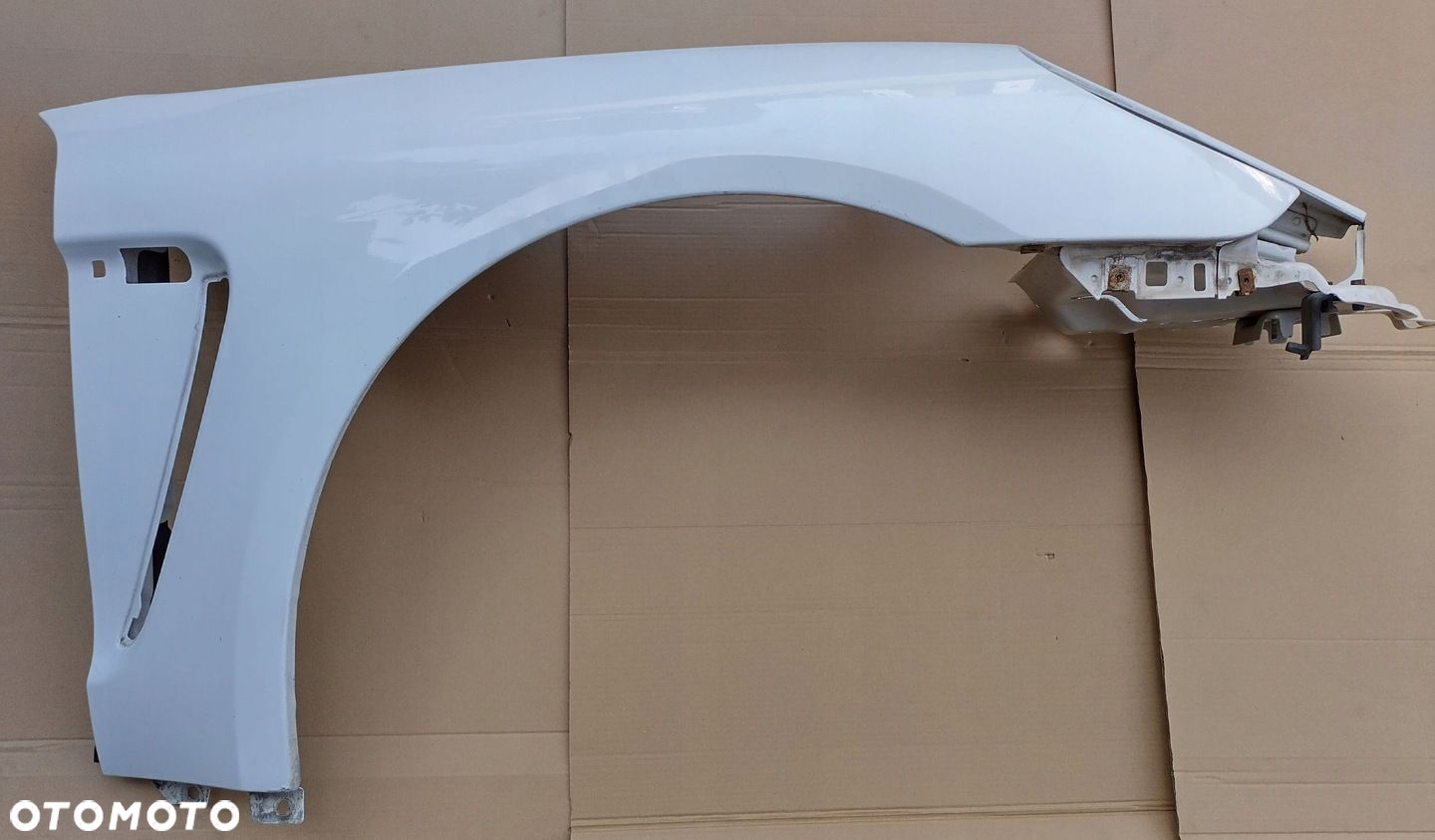 PORSCHE PANAMERA 970 09-13 PRZED LIFT BŁOTNIK PRAWY PRZEDNI B9A - 3