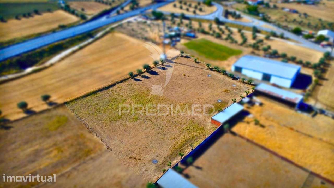 Terreno Urbano com 7.500 m² em São Manços | Potencial de Construção... - Grande imagem: 4/8