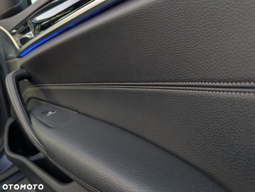 BMW Seria 5 520d Sport Line - 27