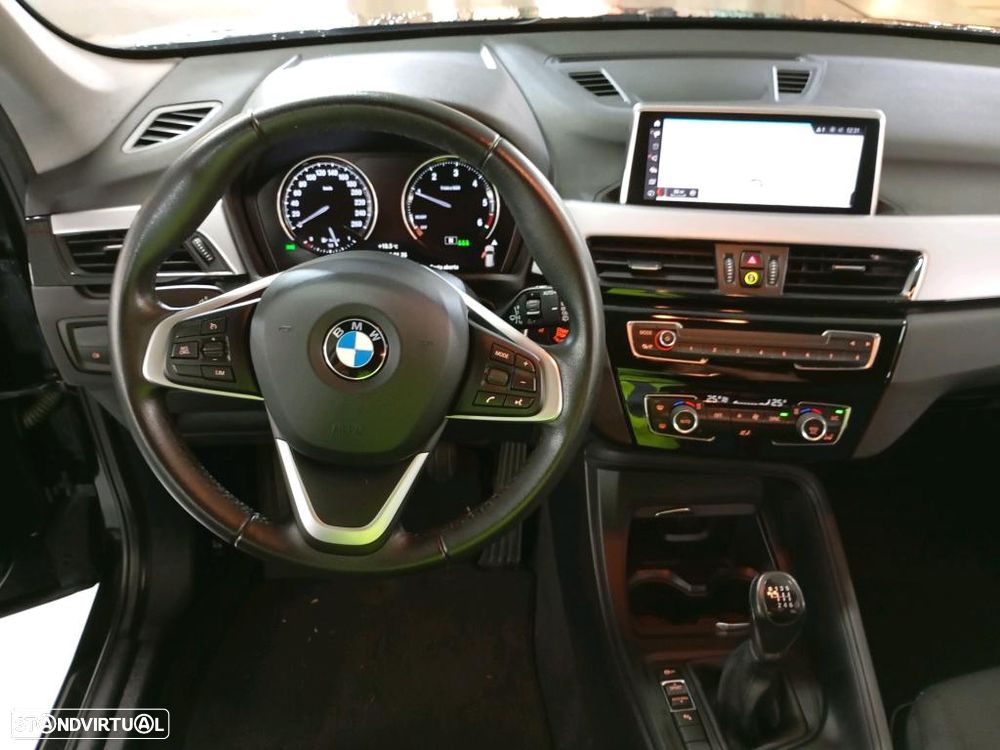 BMW X1 16 d sDrive Advantage - 7