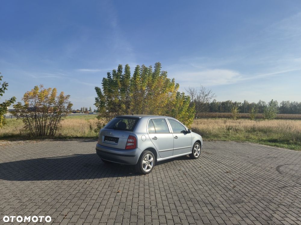 Skoda Fabia 2003 photo 3