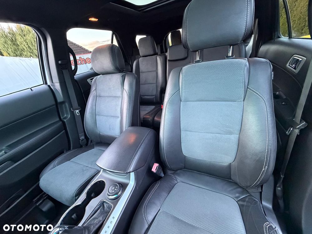 Ford Explorer - 23