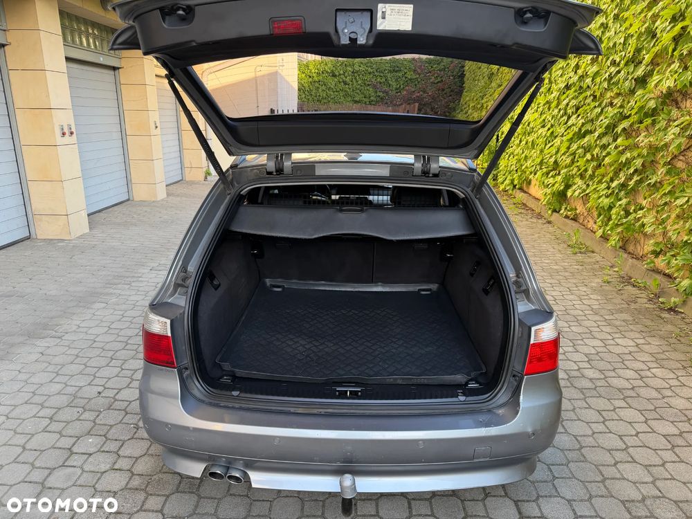 BMW Seria 5 525d - 7