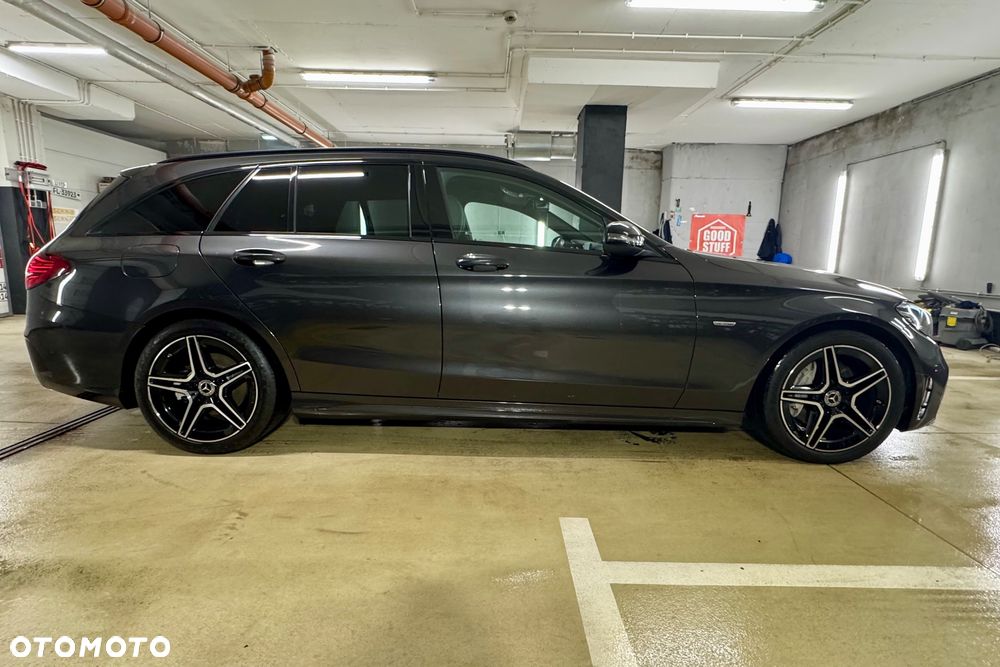 Mercedes-Benz Klasa C 220 d T 9G-TRONIC AMG Line - 6