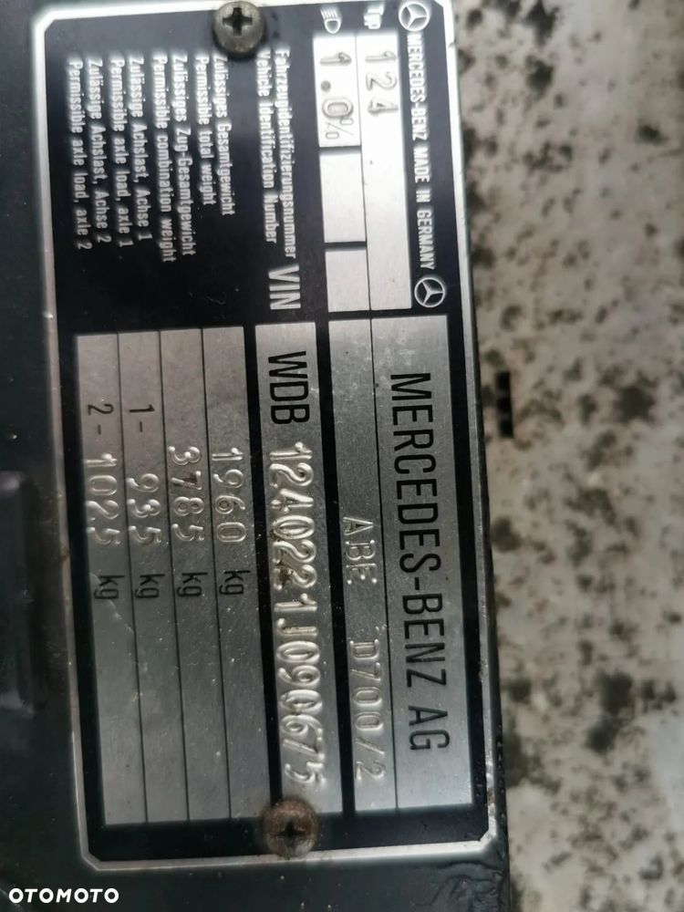 Mercedes-Benz W124 (1984-1993) - 18